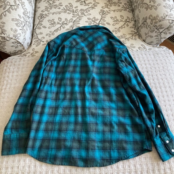 Women’s Levi’s Western Shirt Size XXS NWT Blue/Green Oversized Fit - Picture 6 of 6